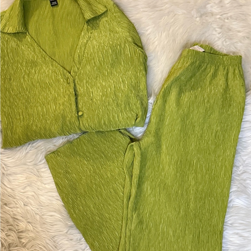 SHEIN Green Textured Two-Piece Set